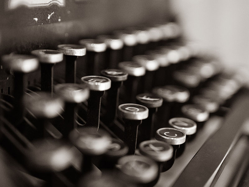 Why should I blog - typewriter
